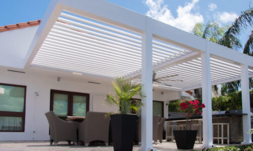 louvered-deck-cover louvered-deck-cover